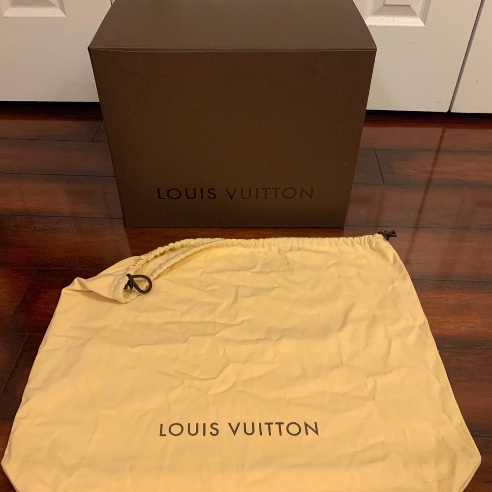 Louis Vuitton box